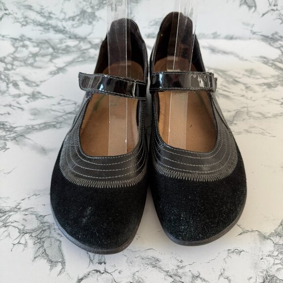Naot Women 38 US 7 Kirei Mary Jane Shoe Black Nubuck Leather Comfort Flat Casual - Picture 2 of 6
